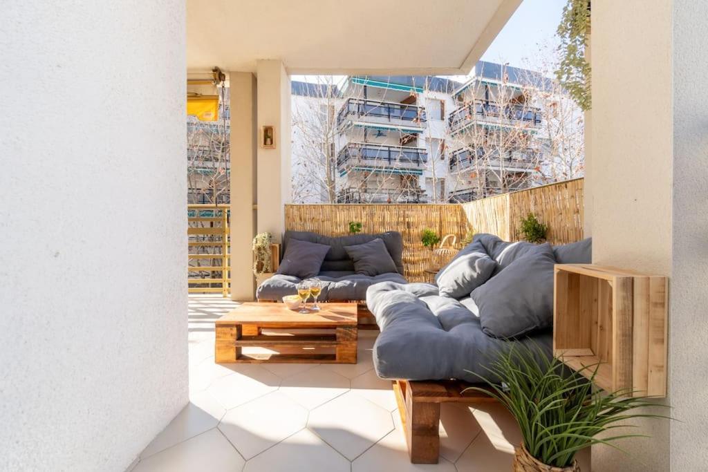50mbeach-2room-pool-wifi-bigterrace-portavntura-aa10 Apartamento
